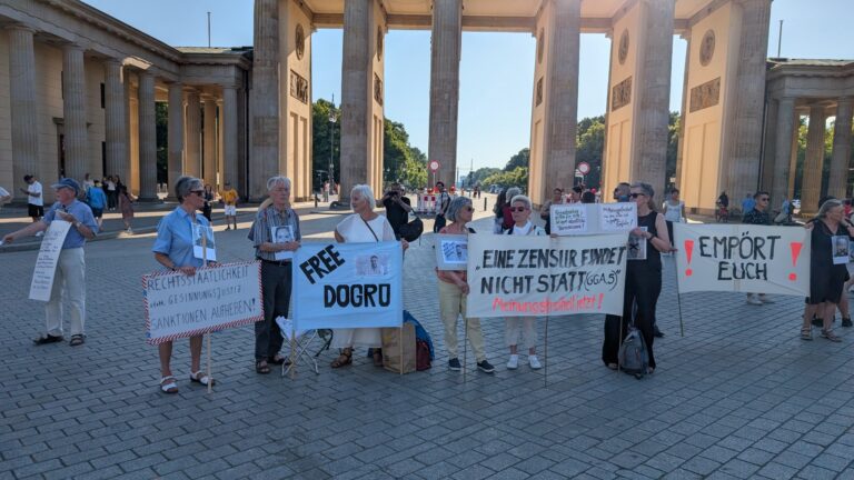 Unsere Mahnwache vom 19. Juni 2026 bei weit über 30° Hitze